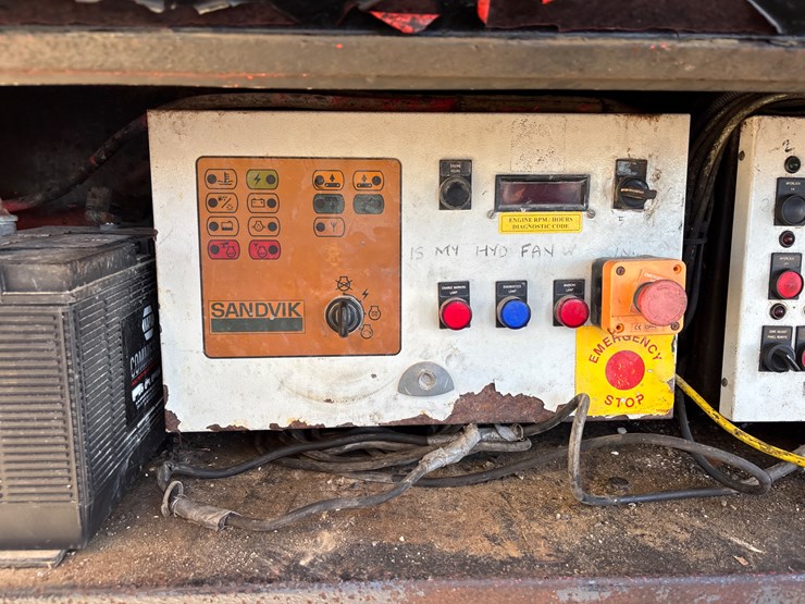 2004-sandvik-qj240-image-8