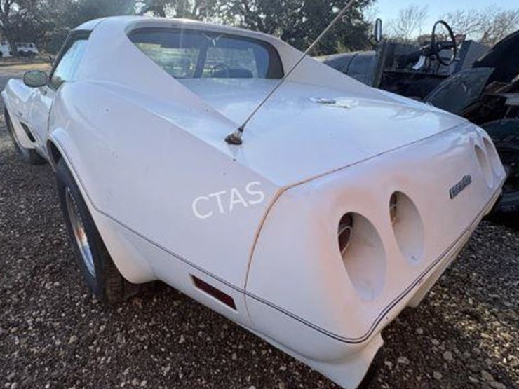 #58-•-1977-chevrolet-corvette-w/-t-top-image-9