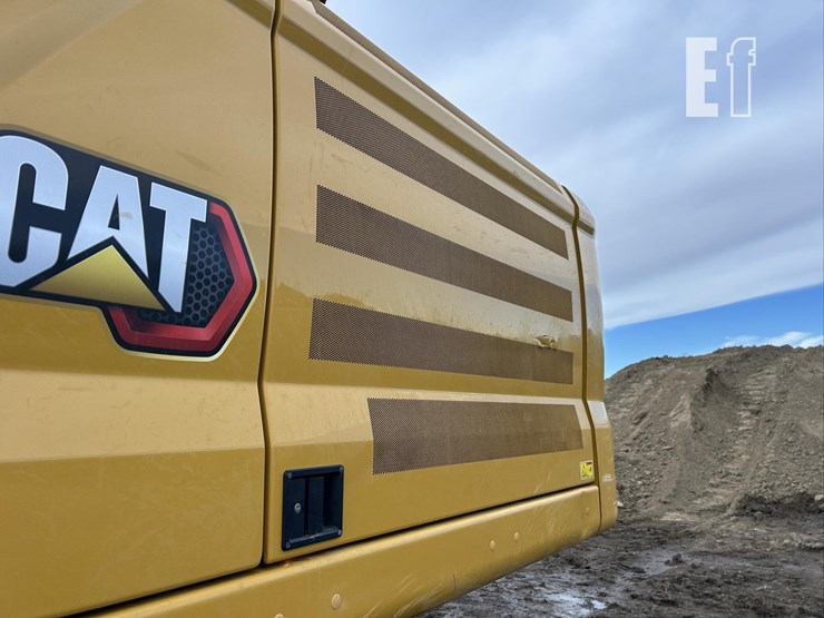 2023-caterpillar-336-image-13