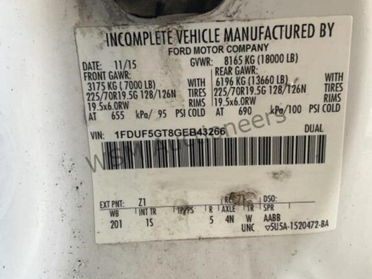 2016-ford-f550-image-15