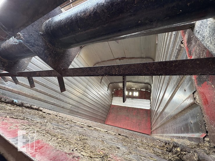 h-&-s-fb7416-image-6