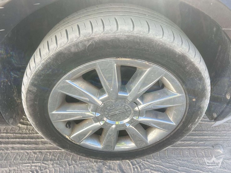 2012-lincoln-mkx-image-26