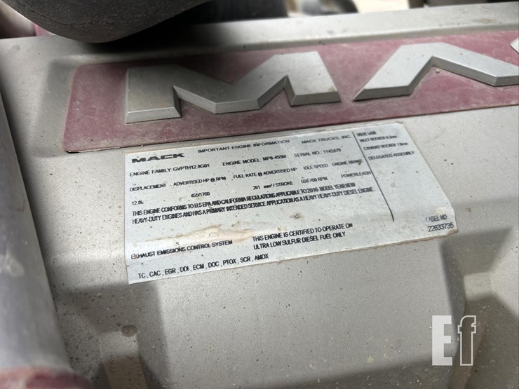 2017-mack-granite-gu713-image-43