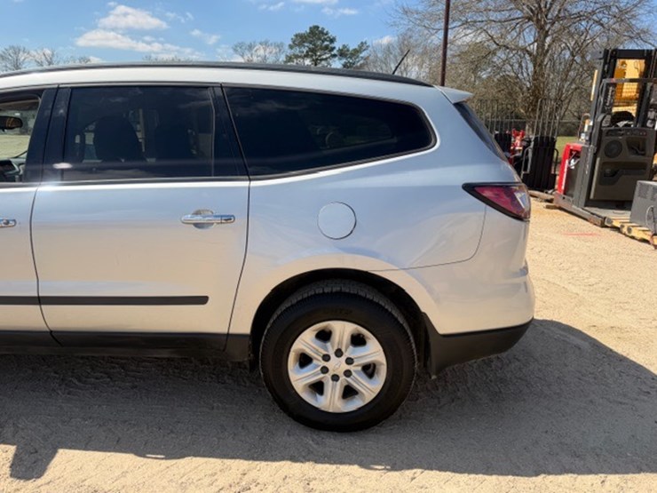 2016-chevrolet-traverse-image-12