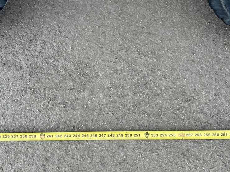 2019-mack-granite-64ft-image-55