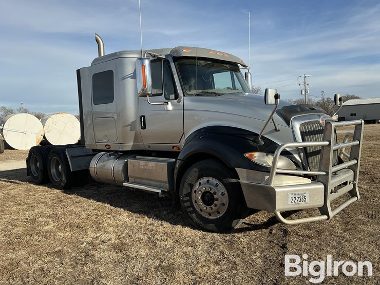 2017-international-prostar-image-3