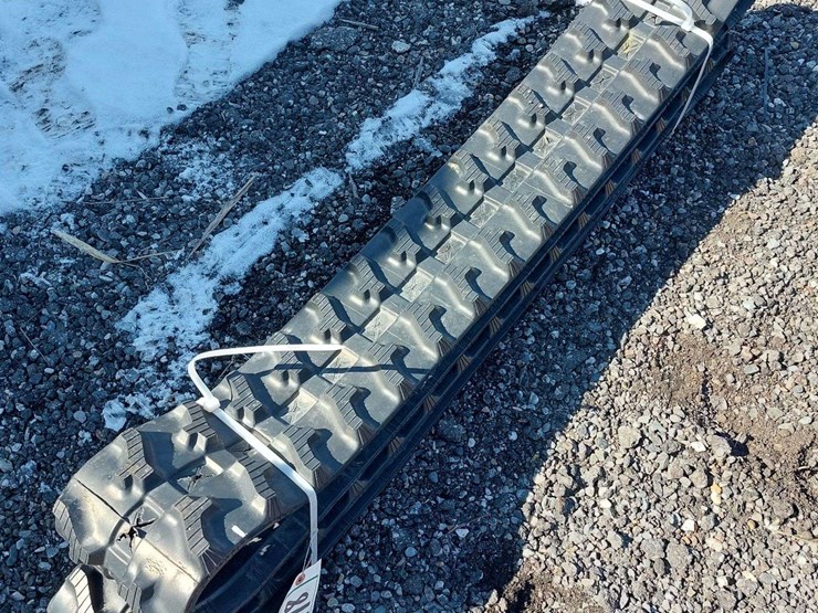 mini-excavator-track-set-image-1