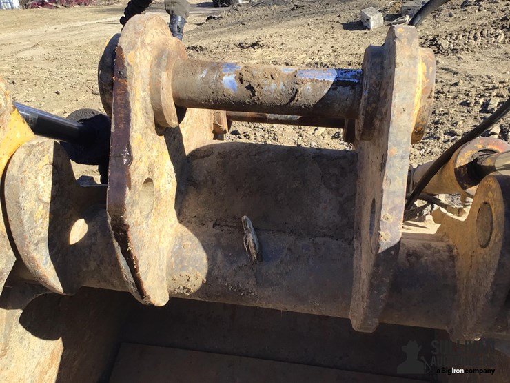 caterpillar-320e-image-14