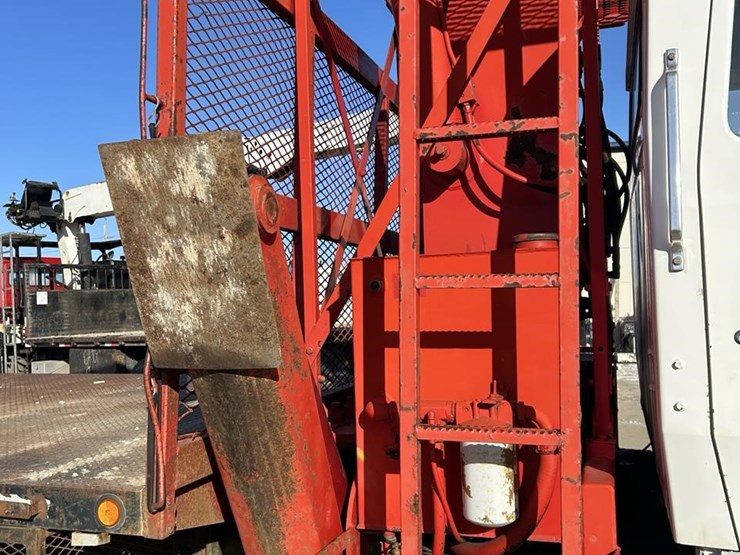 1994-ford-l9000-image-39