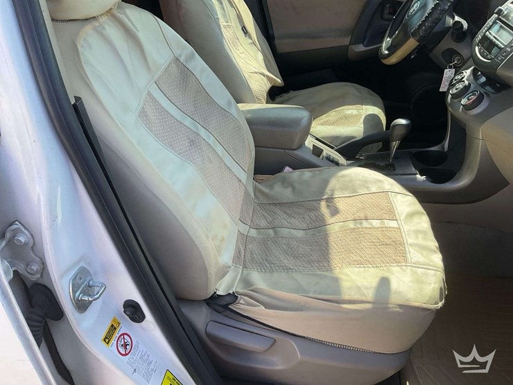 2008-toyota-rav4-image-21