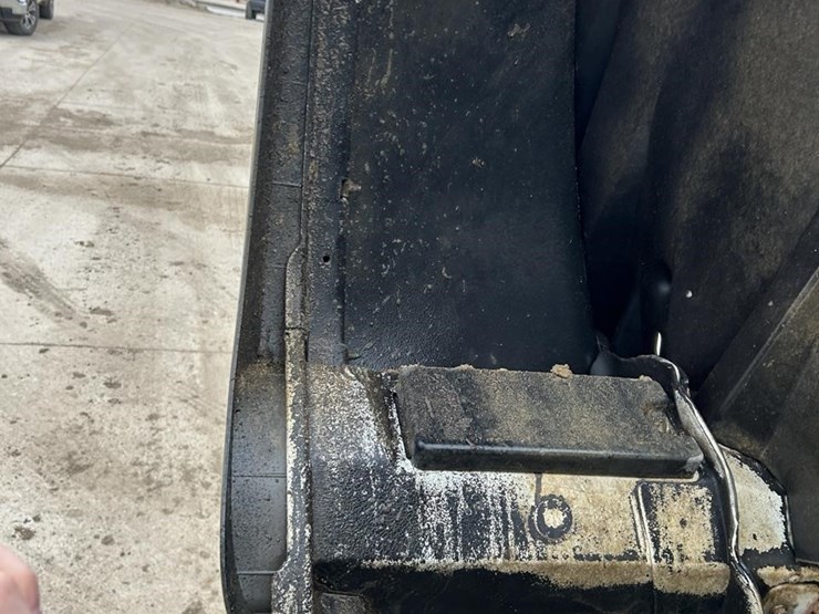 2017-mack-granite-gu713-image-47