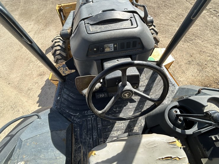 2007-deere-310sj-image-11