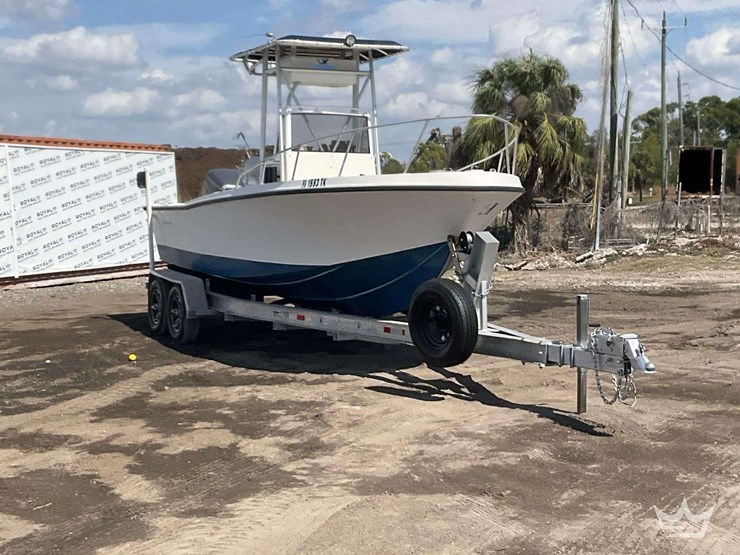1985-23ft-mako-center-console-boat-with-2011-28ft-hmde-trailer-image-2