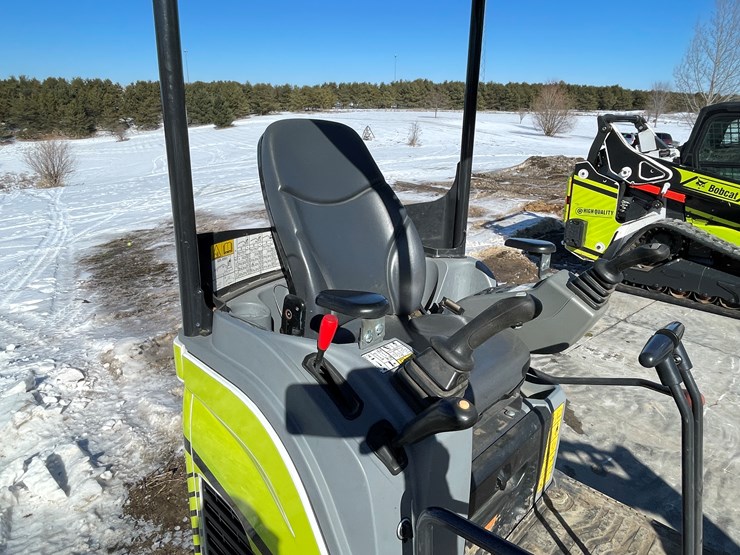 2022-bobcat-e20-image-41