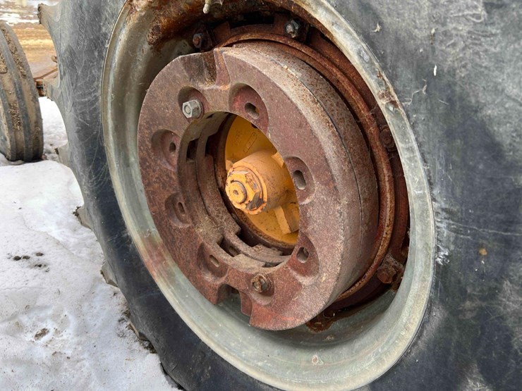 minneapolis-moline-tractor-image-8