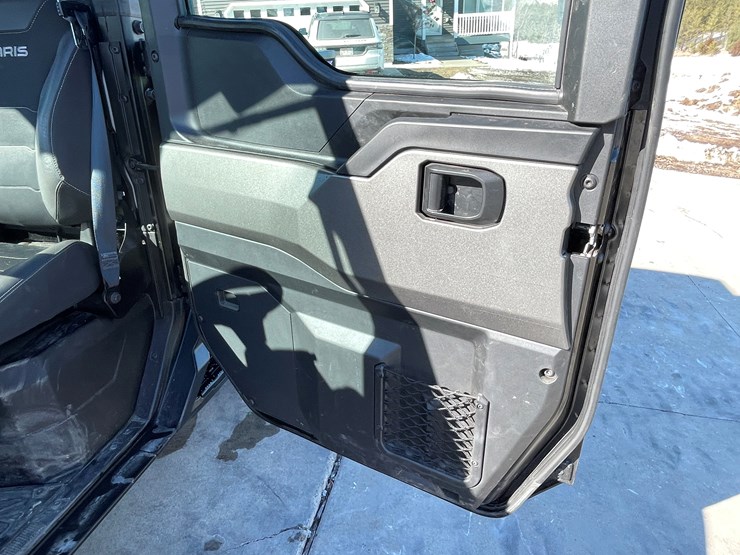 2024-polaris-ranger-image-36