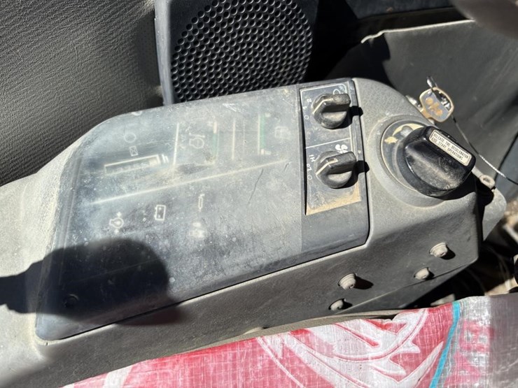 komatsu-pc60-7-image-29