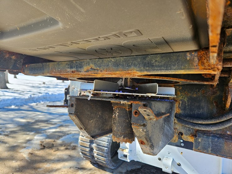 #172-•-boss-quick-cube-skid-steer-mount-salt-spreader-(1)-attachment-&-(4)-cubes-image-19