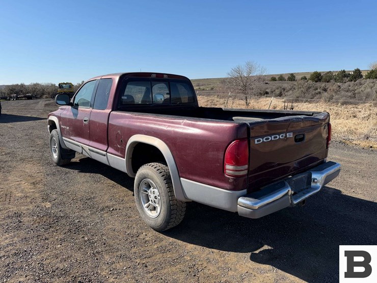 2000-dodge-dakota-image-3