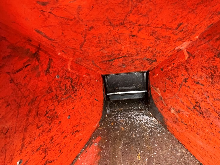 #152-•-2022-bear-cat-wood-chipper-(-no-title)-image-27