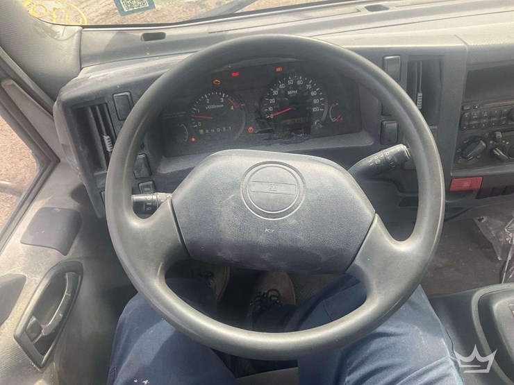 2010-gmc-w5500-image-14