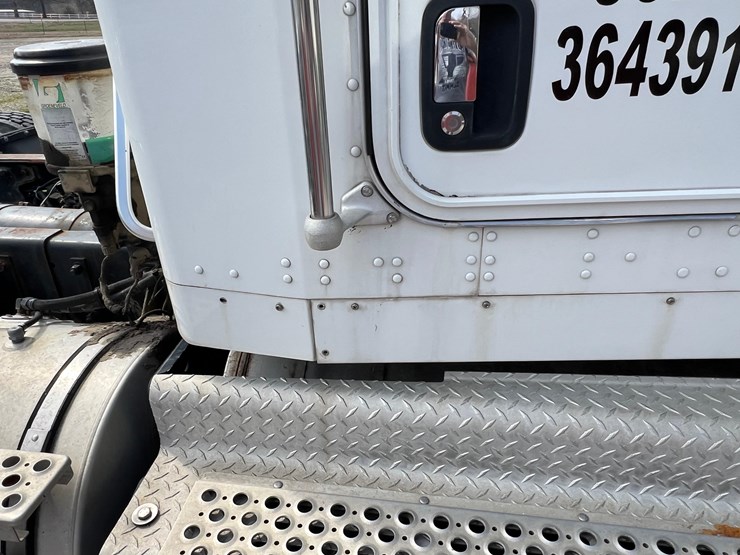 kenworth-t6-image-39