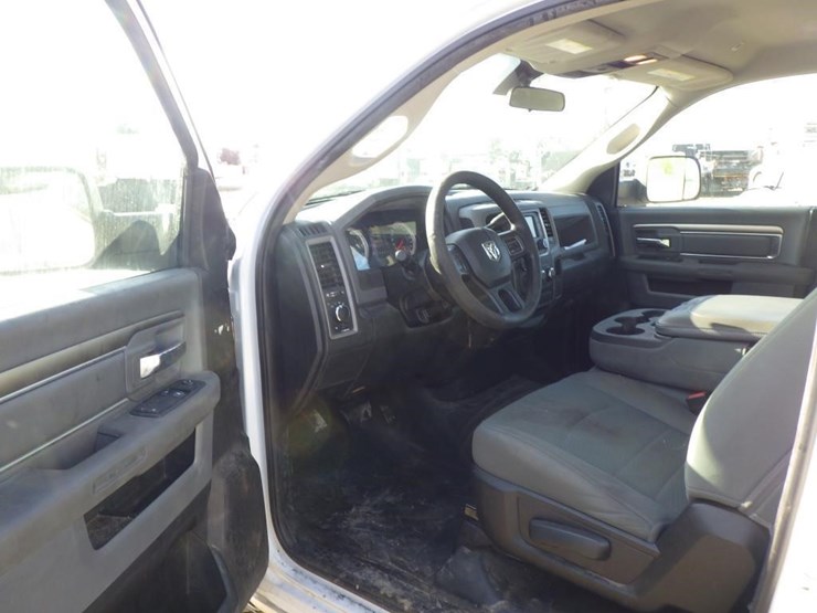 2018-dodge-2500-image-5