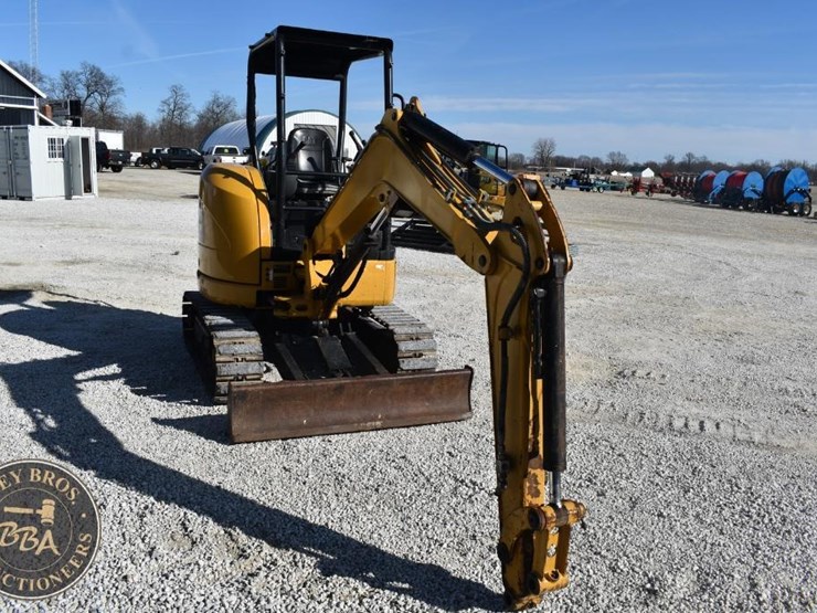 2015-caterpillar-303e-cr-image-15