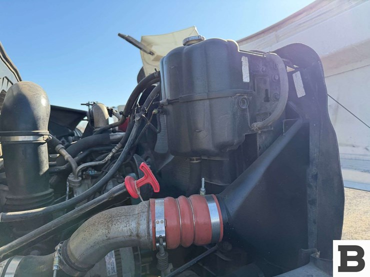 2011-international-workstar-7400-image-63