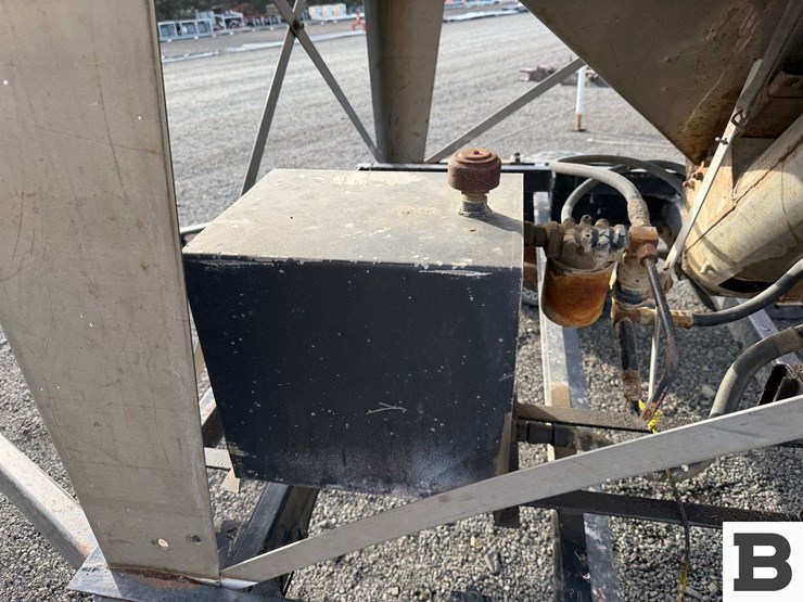 willmar-seed-tender-trailer-image-9