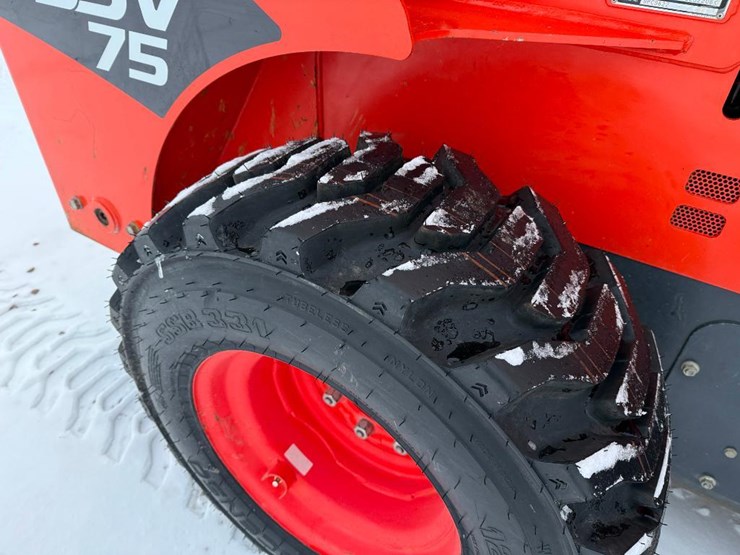 kubota-ssv75-image-16