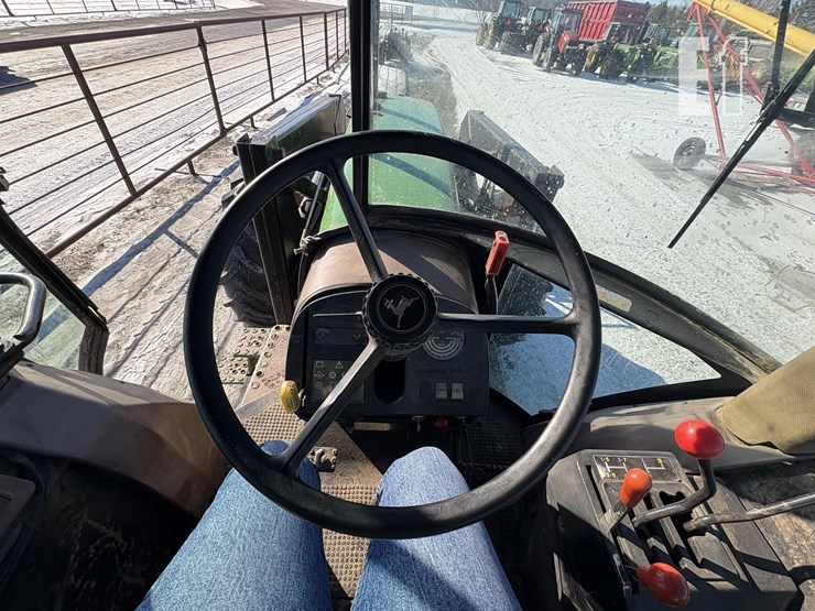 john-deere-3155-image-16