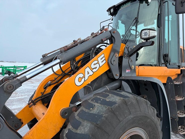 2019-case-621g-xt-image-39