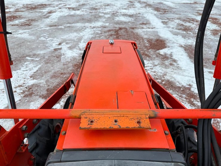 kubota-la480-image-47