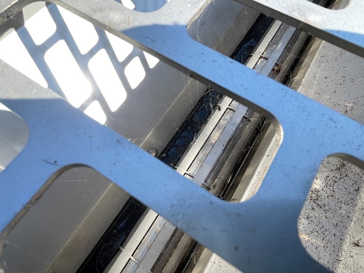 #4947-•-boss-exact-path-drop-salt-spreader-image-9