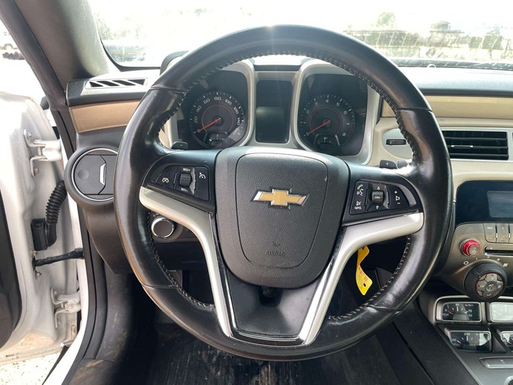 2012-chevrolet-camaro-2-door-coupe-(152,885-miles)-image-12