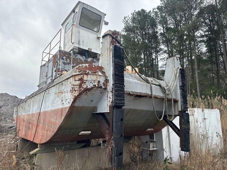 feltons-boat-30x14-needs-engine-image-3