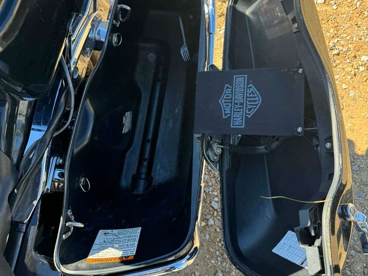 2014-harley-davidson-electra-glide-standard-flhtp-police-package-(34,396-miles)-image-13