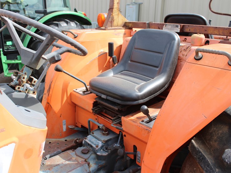 kubota-l4150-image-9
