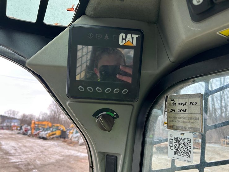 caterpillar-259d-image-23