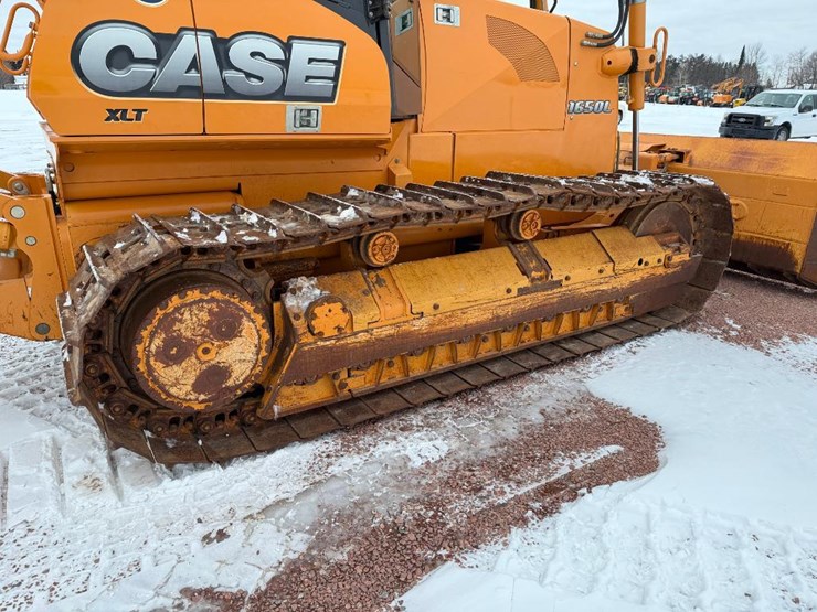 2011-case-1650l-xlt-image-20