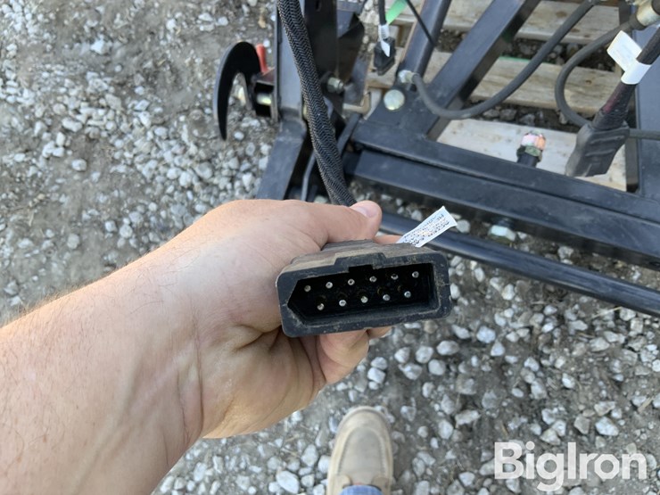 western-midweight-ultrafinish-snow-plow-image-19