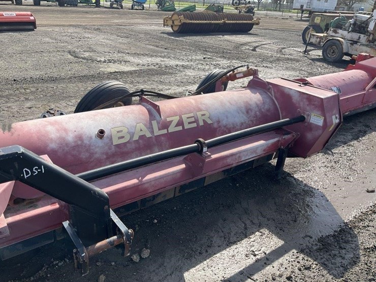 balzer-18'-pull-pto-chopper-image-10
