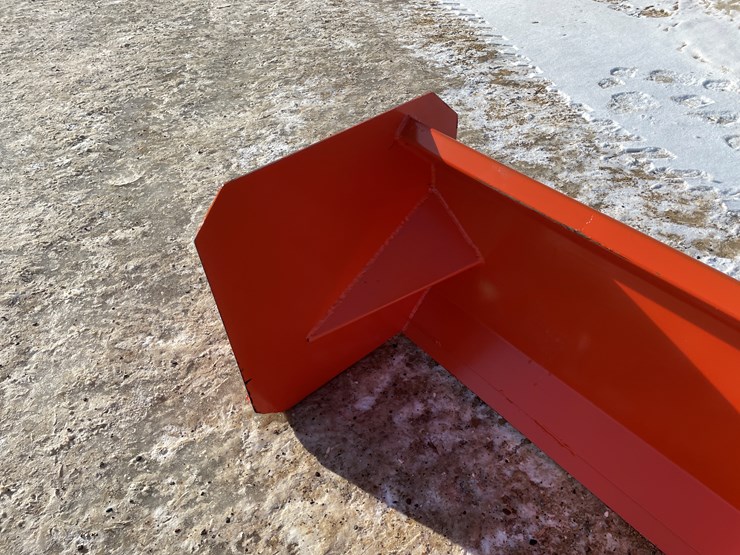 #2518-•-new-kc-mini-48"-snow-pusher-image-7