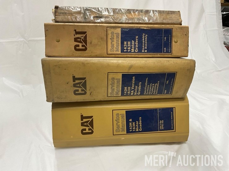 caterpillar-143h-image-1