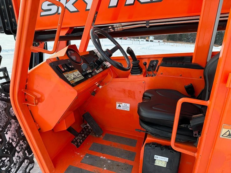 2018-sky-trak-10054-image-53