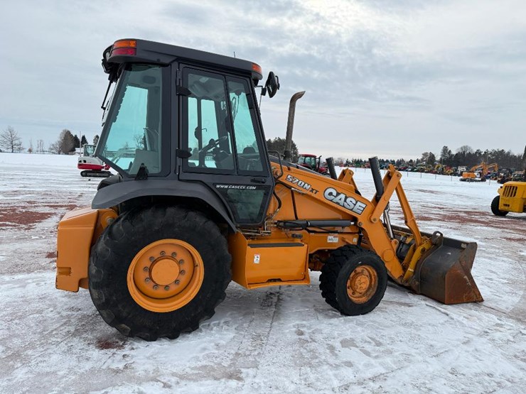 case-570n-xt-image-4