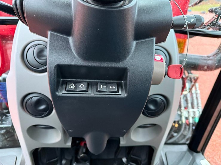 case-ih-farmall-75c-image-66