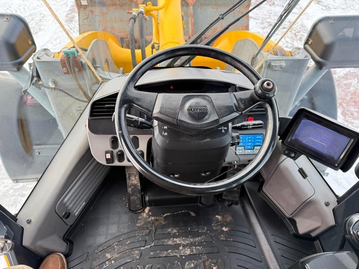 komatsu-wa320-7-image-56