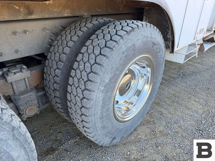 2011-international-workstar-7400-image-32